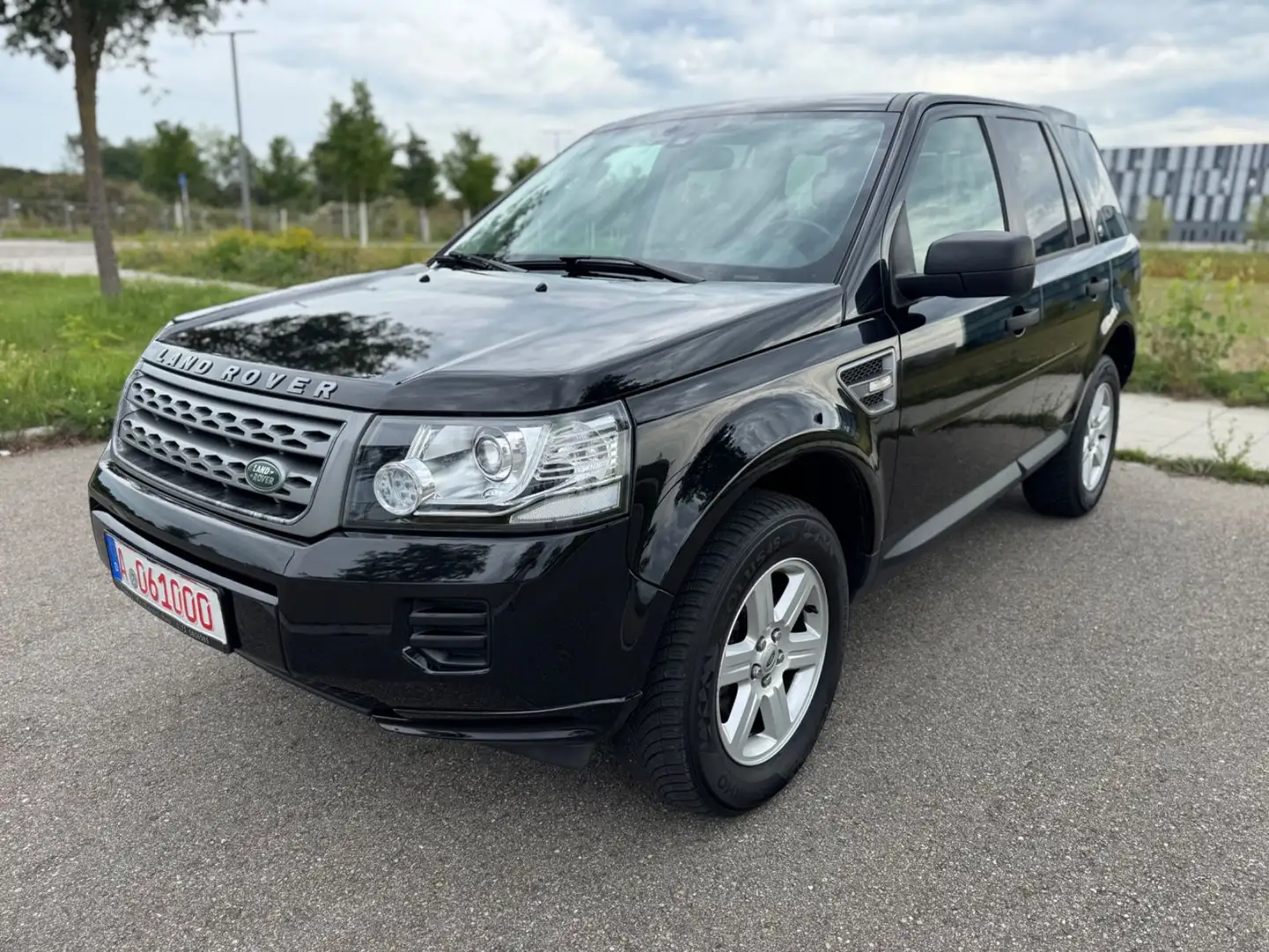 Land Rover Freelander 2 S TD4 4WD Panorama AHK PDC Schwarz - 1