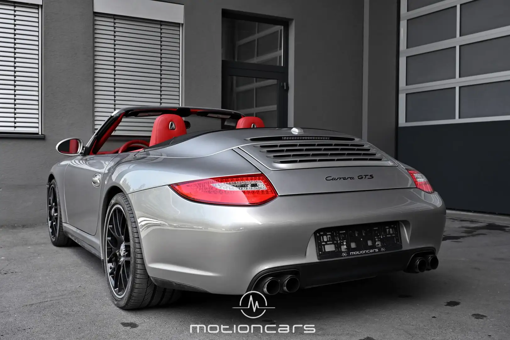 Porsche 997 911 3.8 GTS Cabrio EXP € 105.980,- Silber - 2