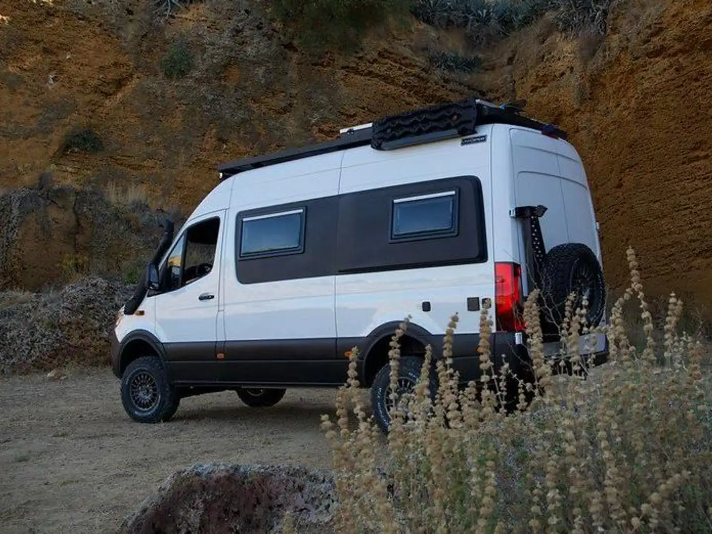 Caravans-Wohnm Sprinter Oryx 4x4 - Uro-Camper Белый - 2
