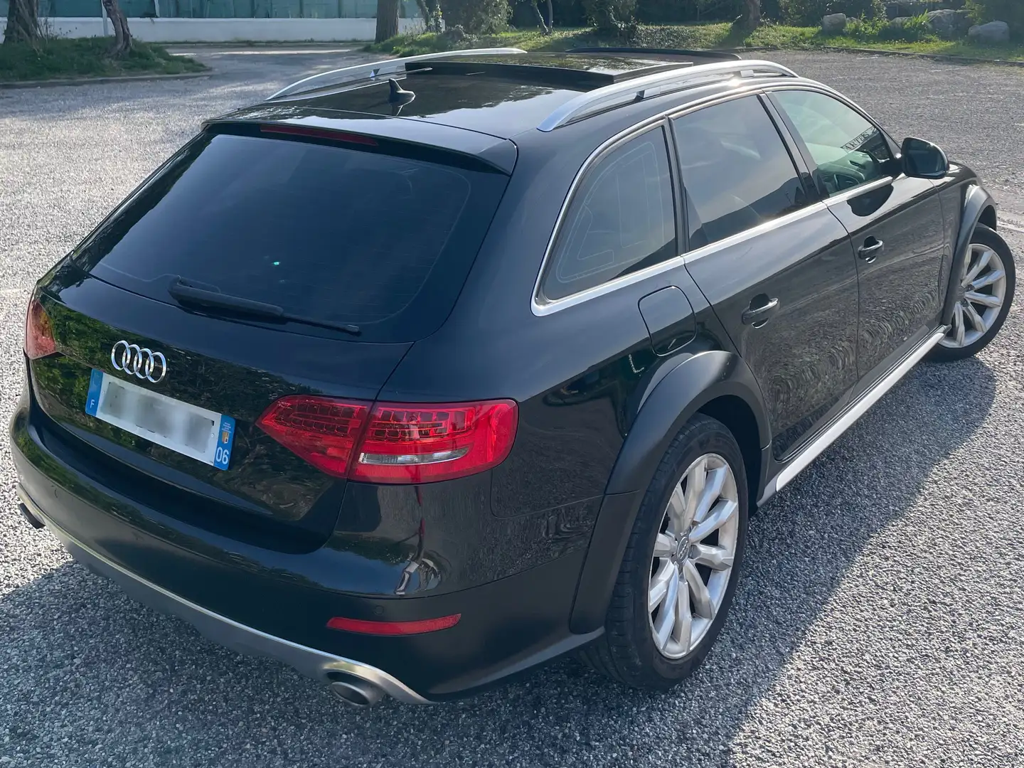 Audi A4 allroad Quattro V6 3.0 TDI 240 DPF Ambition Luxe Siyah - 2