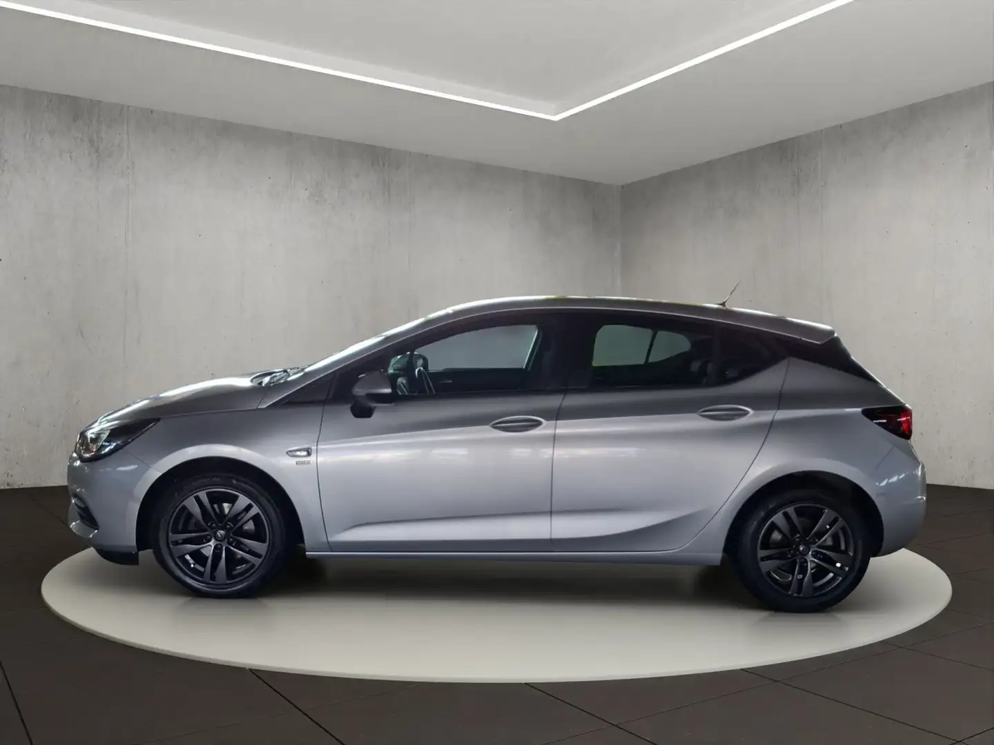 Opel Astra 5-Türer 120 Jahre 1.2 Turbo 81 kW S/S Srebrny - 2