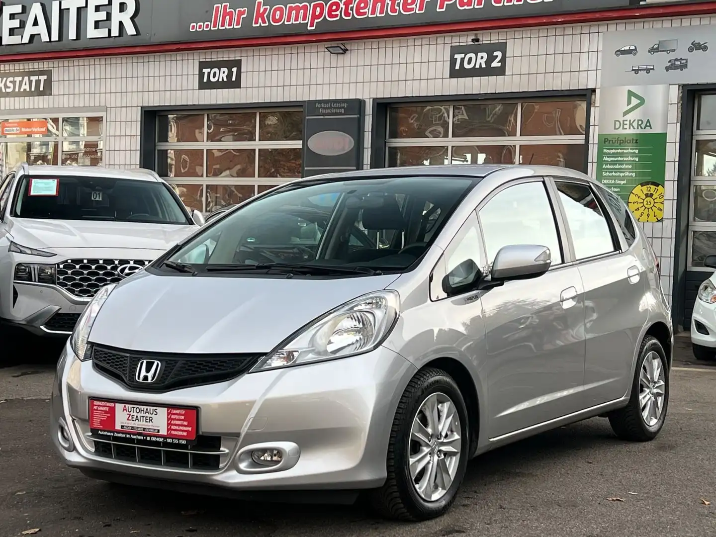 Honda Jazz 1.4 Comfort*TÜV*INS*AUTOMATIK* Zilver - 2