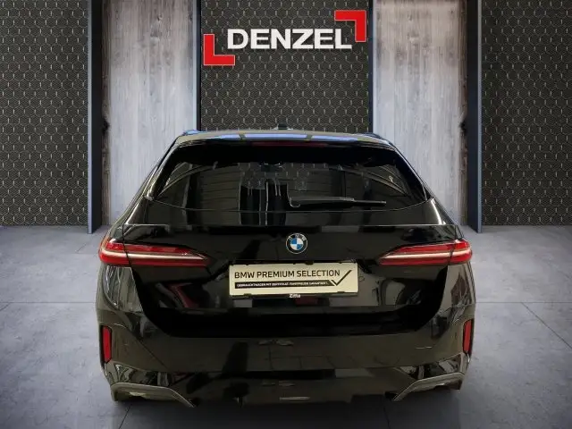 BMW 520 d xDrive Touring G61 B47 Ansicht 11