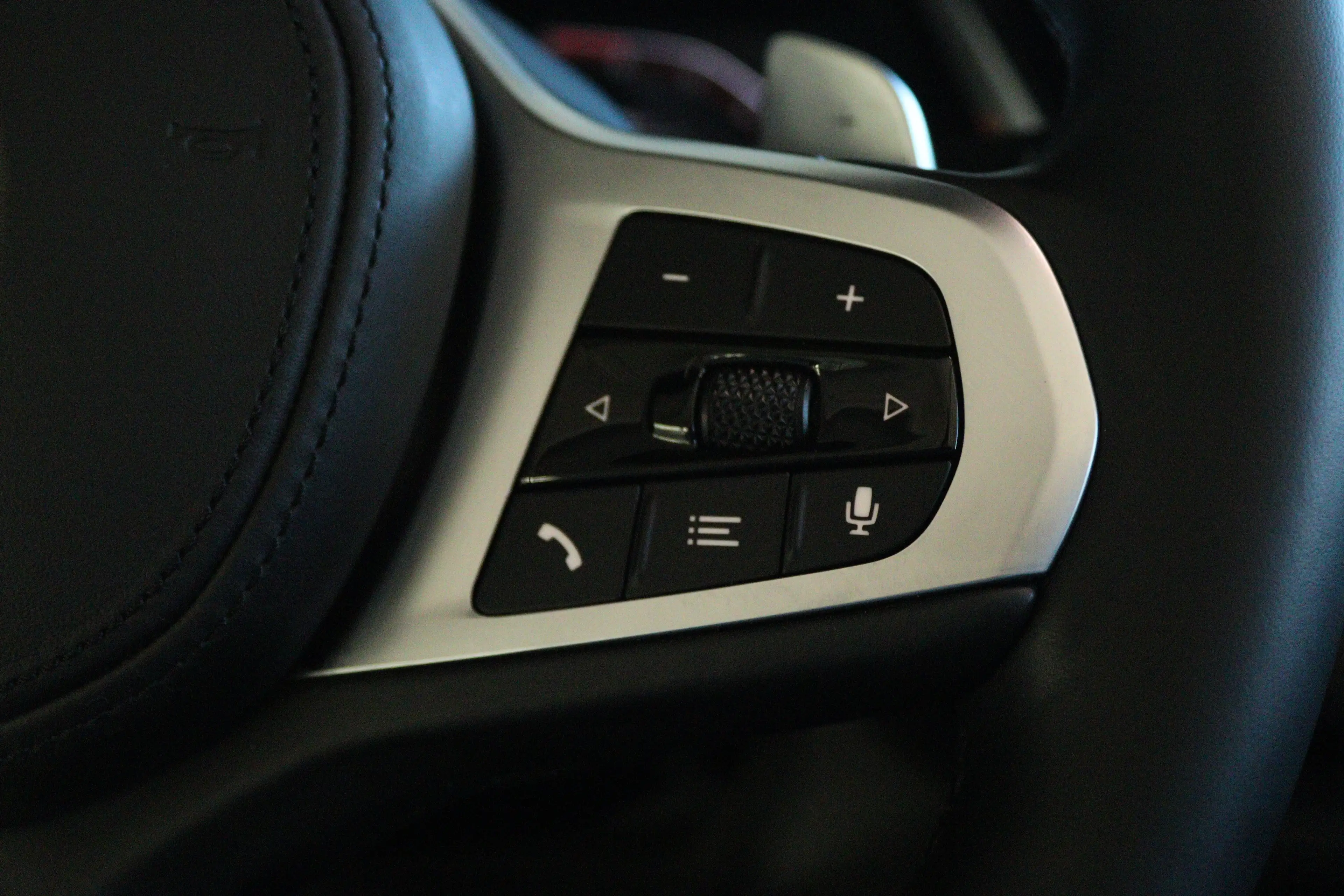 BMW Z4 Roadster sDrive30i High Executive Edition M-Sport — photo 43