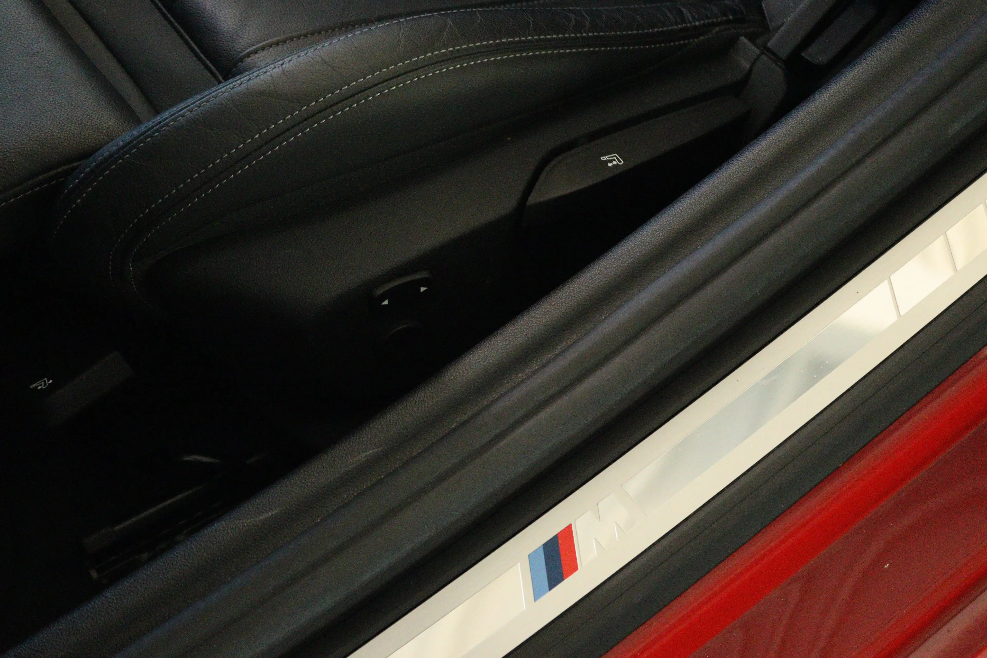 BMW Z4 Roadster sDrive30i High Executive Edition M-Sport — photo 24