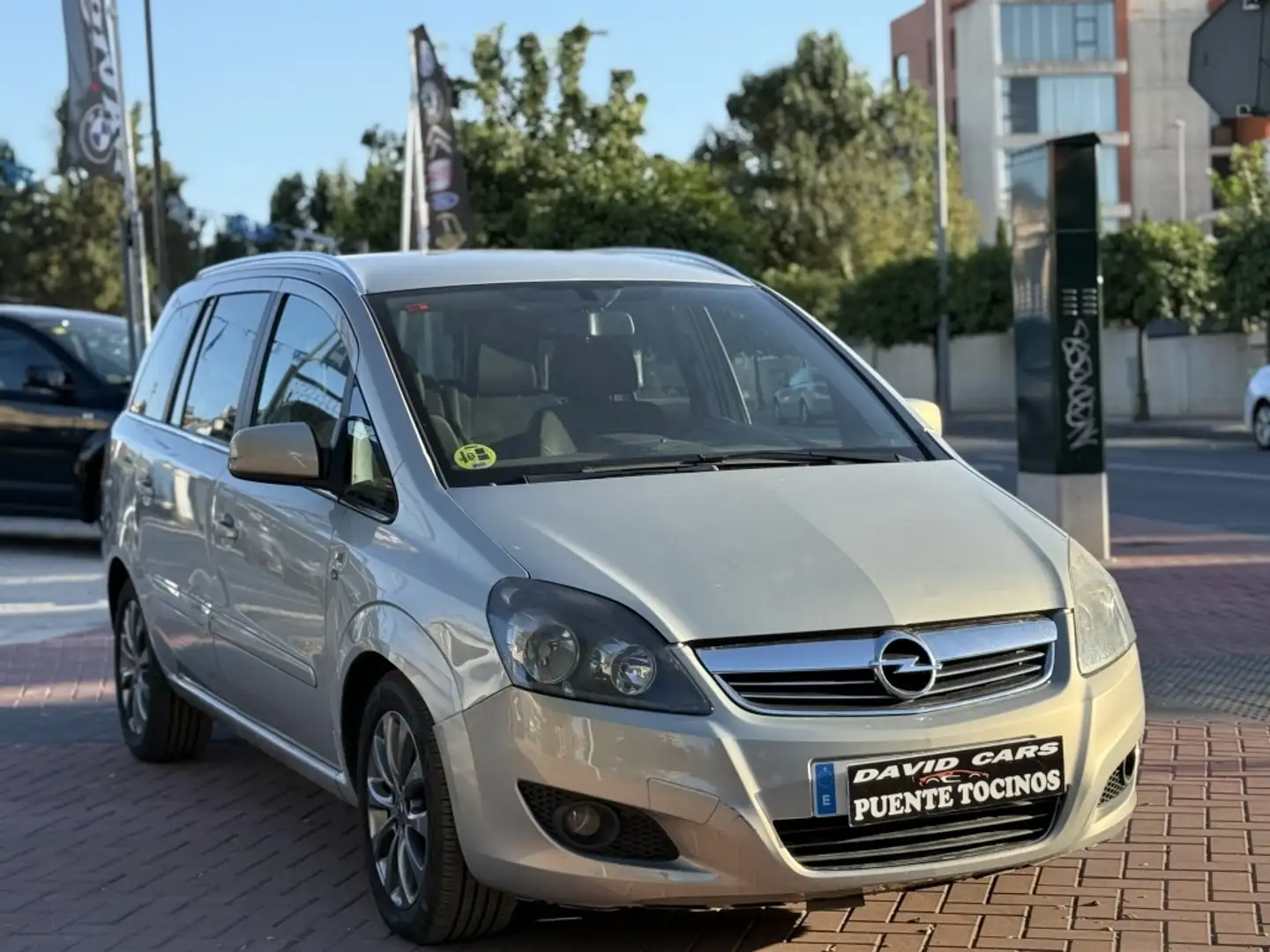 Opel Zafira 1.7CDTi Energy Beige - 1