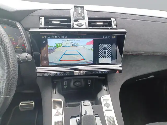 DS Automobiles DS 7 view 13