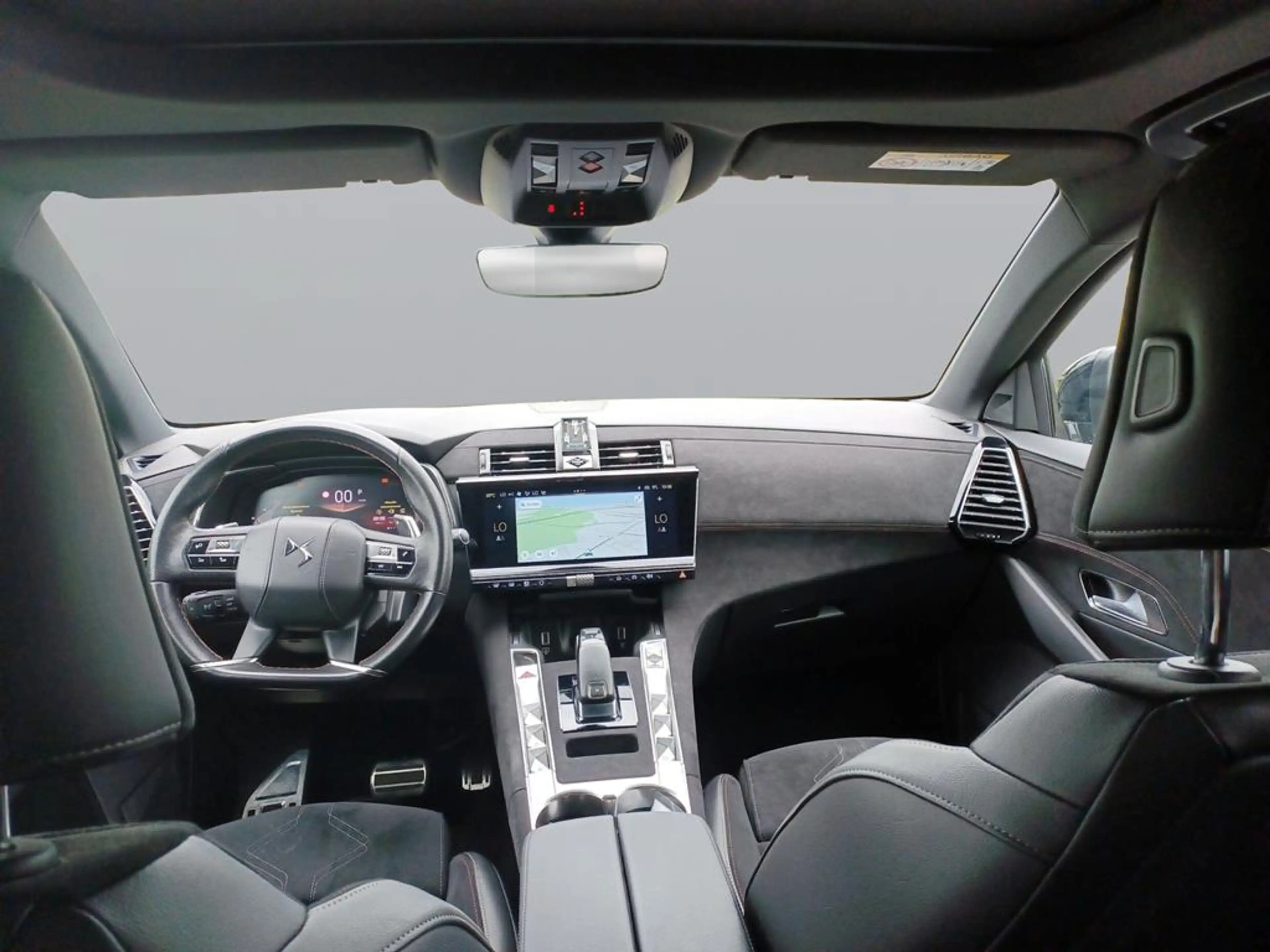 DS Automobiles DS 7 Performance Line + — photo 11