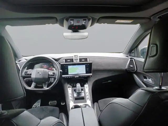 DS Automobiles DS 7 view 11
