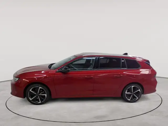 Opel Astra view 6