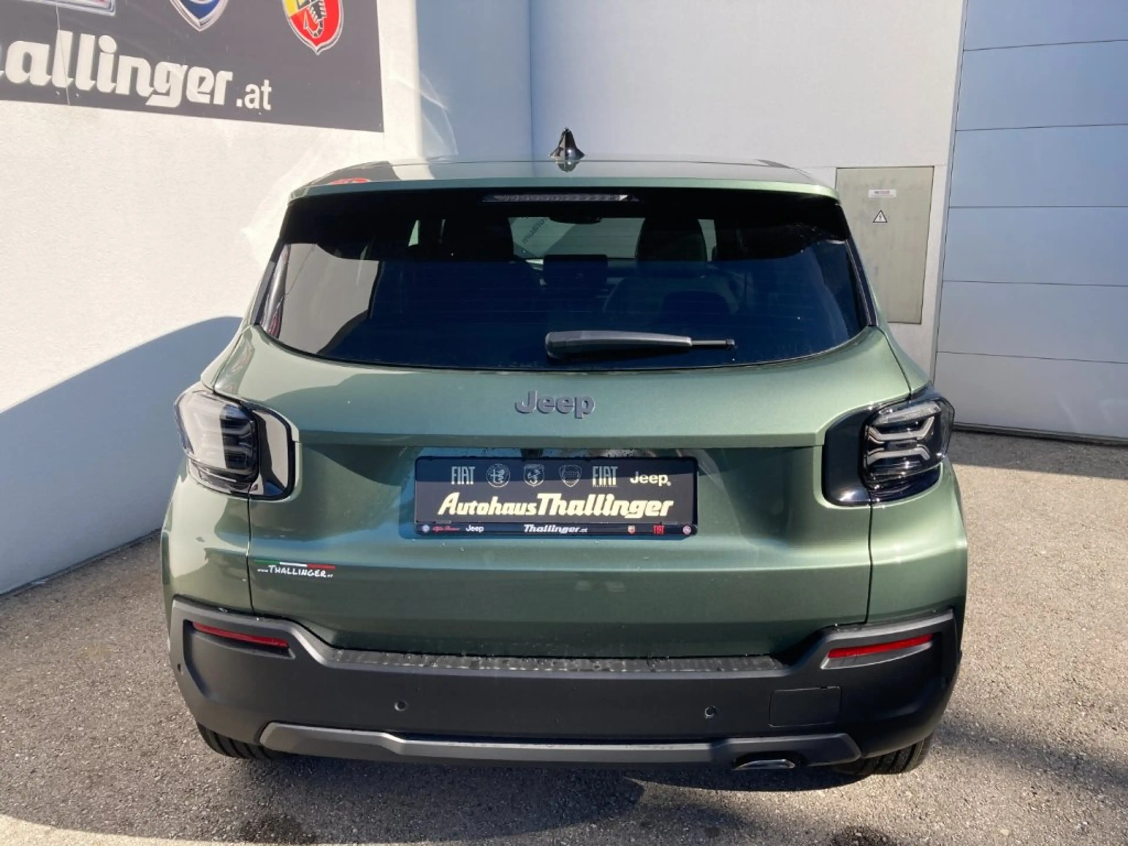 Jeep Avenger Benzin 1,2l Benzin 100Ps 85th Anniversary — photo 9