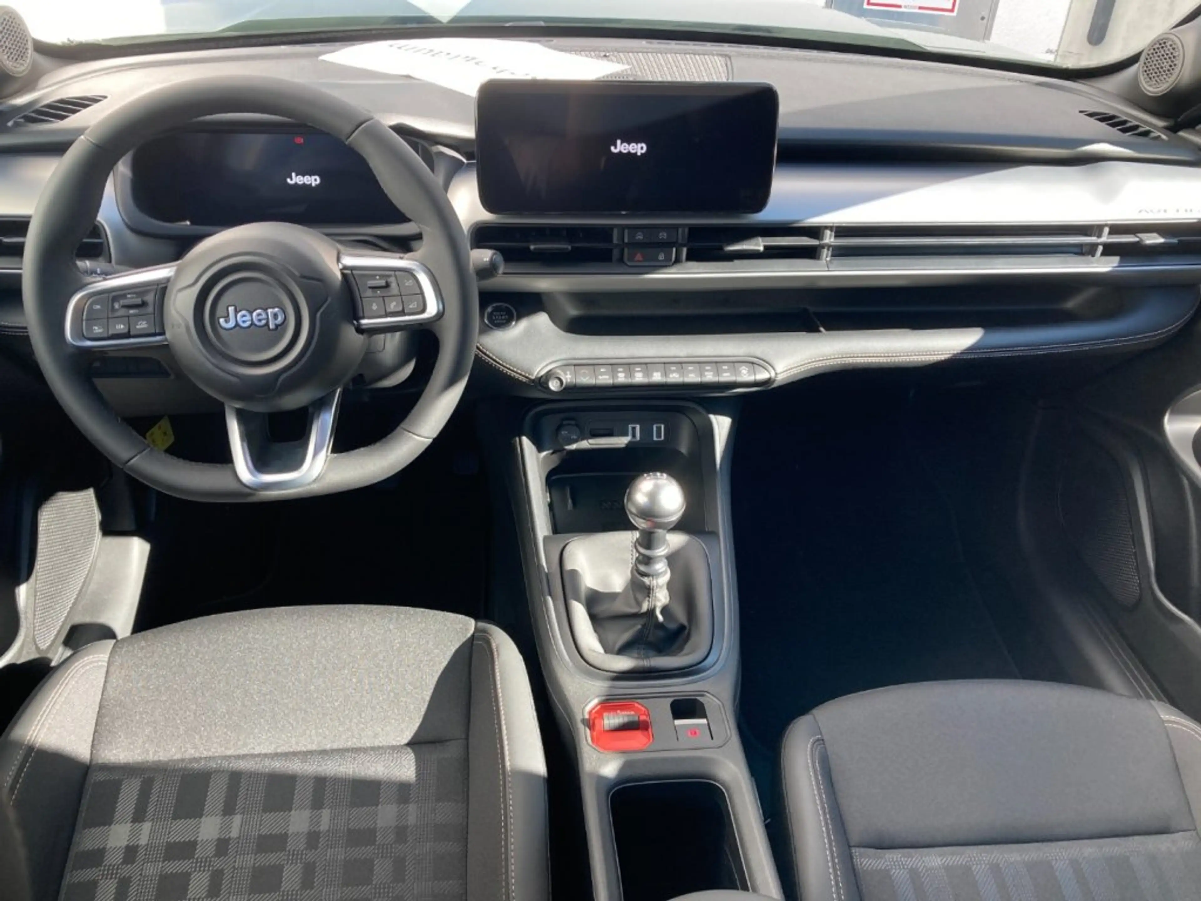 Jeep Avenger Benzin 1,2l Benzin 100Ps 85th Anniversary — photo 5