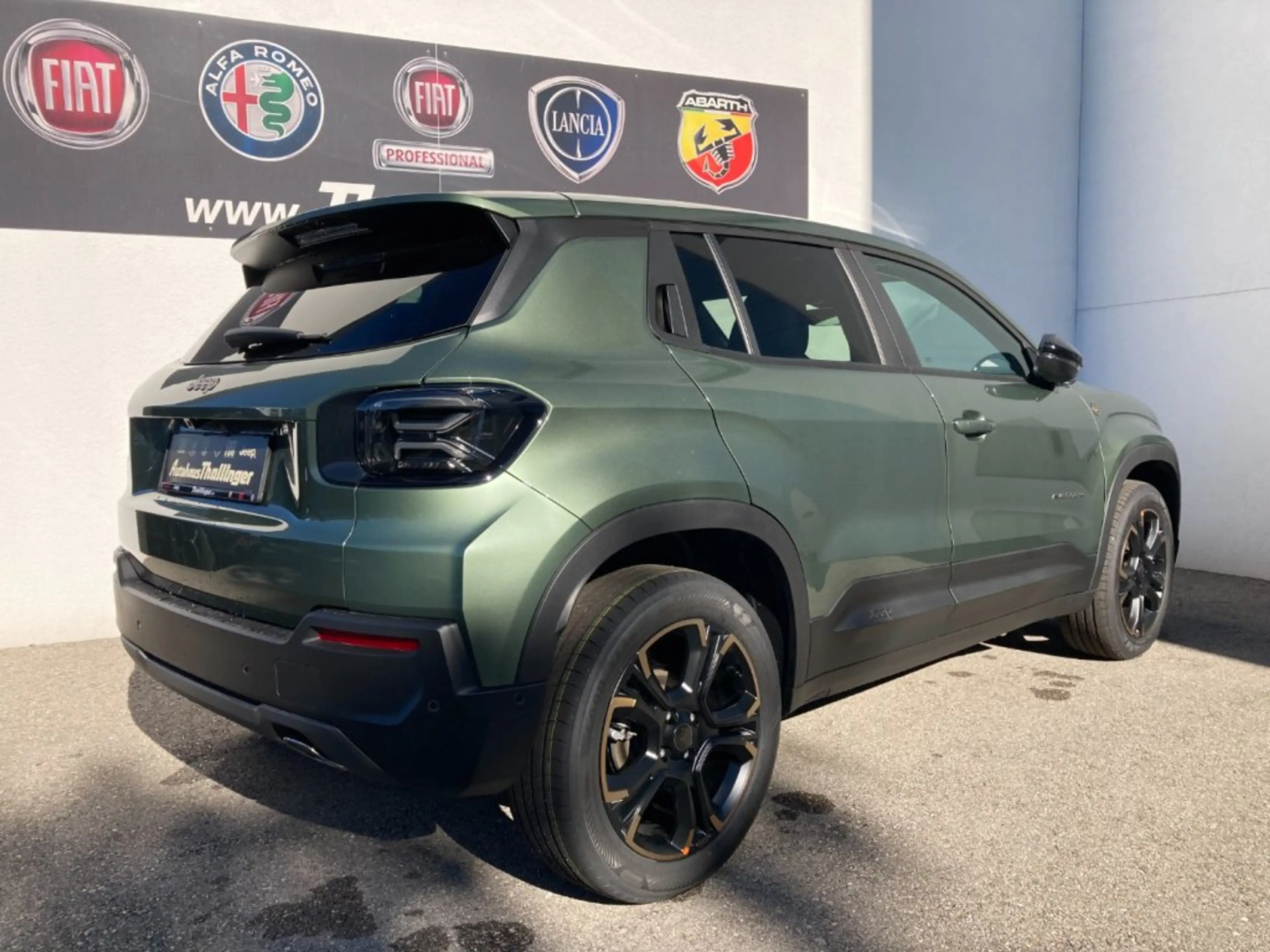Jeep Avenger Benzin 1,2l Benzin 100Ps 85th Anniversary — photo 8