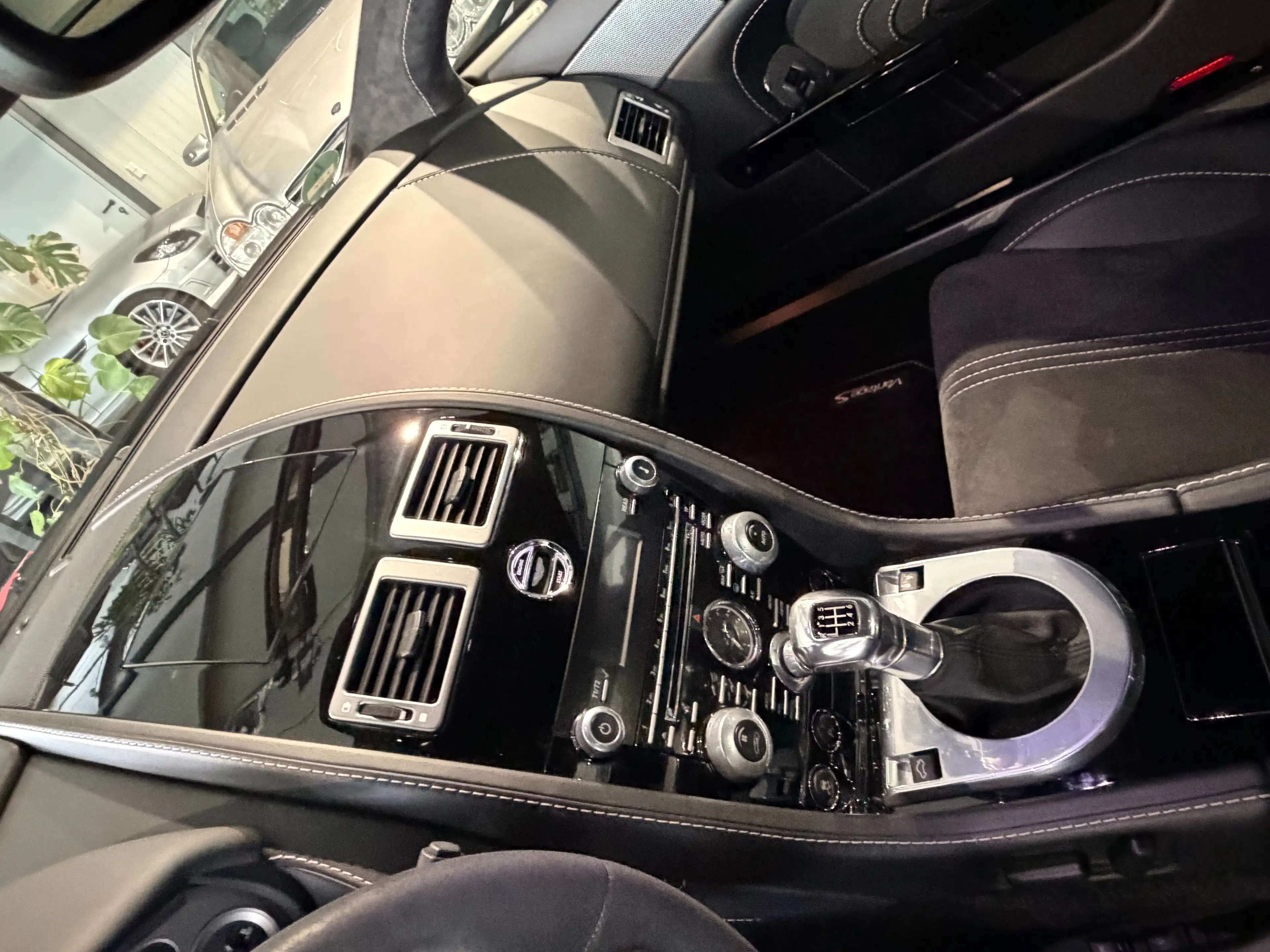 Aston Martin V8 V8 Vantage S, SP10, D-Fz, 1.Hd, Scheckheft — photo 12