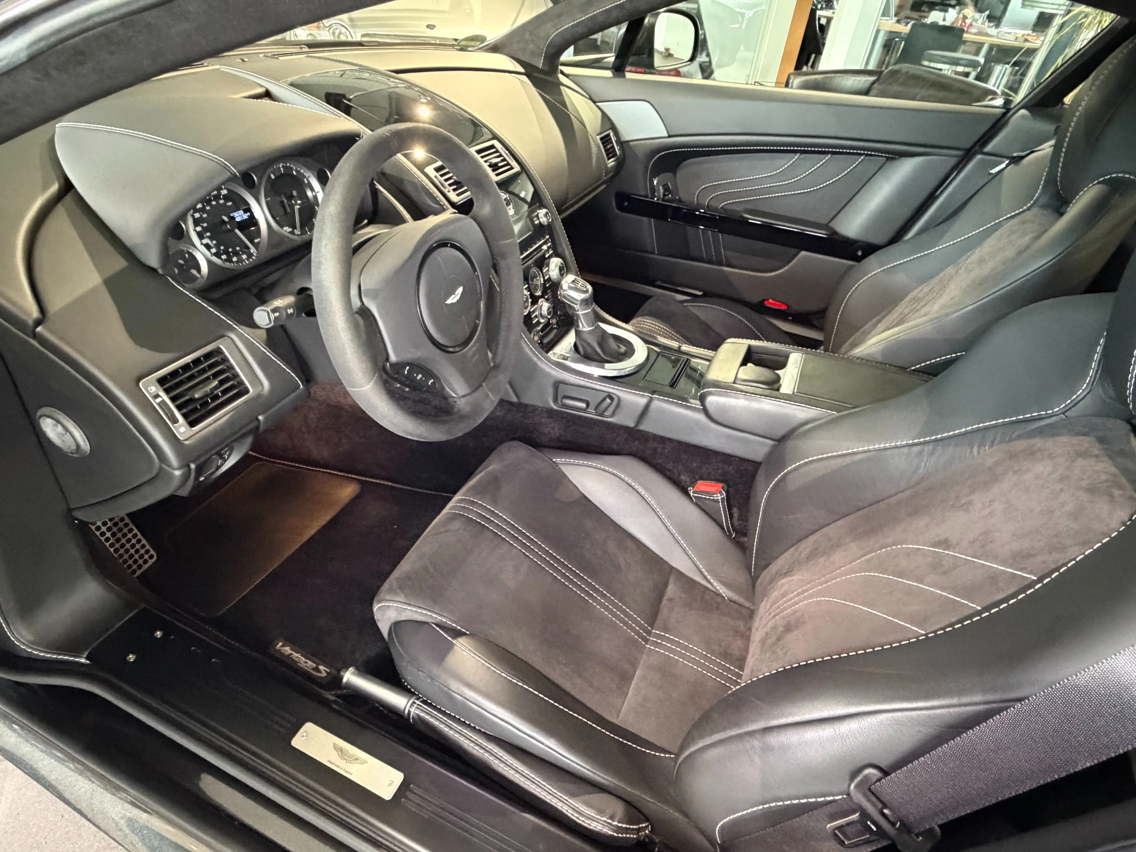 Aston Martin V8 V8 Vantage S, SP10, D-Fz, 1.Hd, Scheckheft — photo 9
