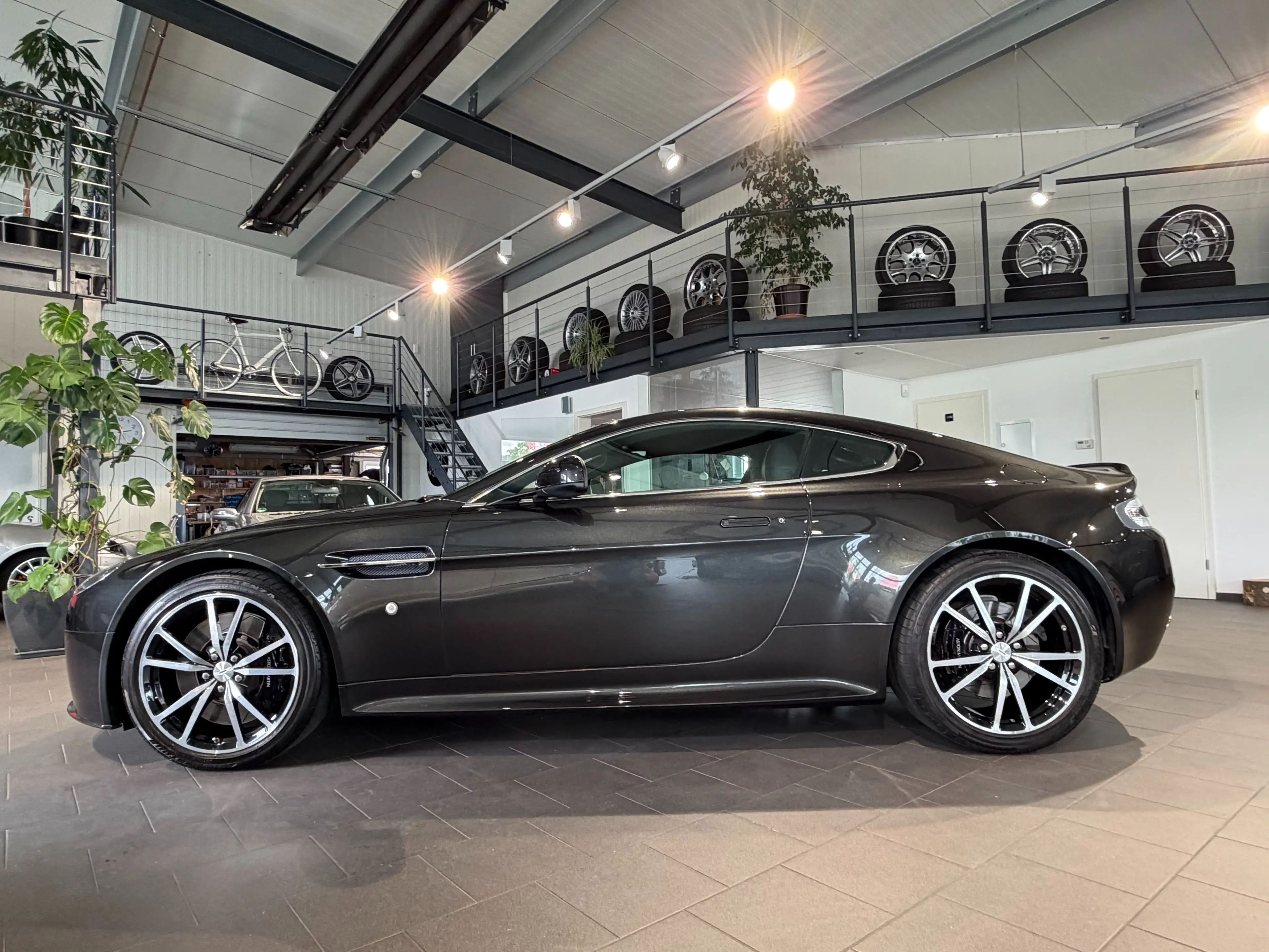 Aston Martin V8 V8 Vantage S, SP10, D-Fz, 1.Hd, Scheckheft
