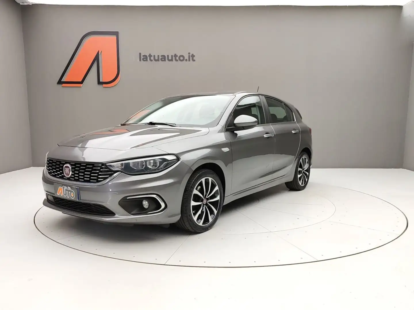Fiat Tipo 1.4 95CV LOUNGE 5P Grigio - 1
