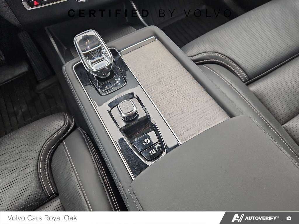 2026 Volvo XC90 Ultra Bright Theme thumb 18