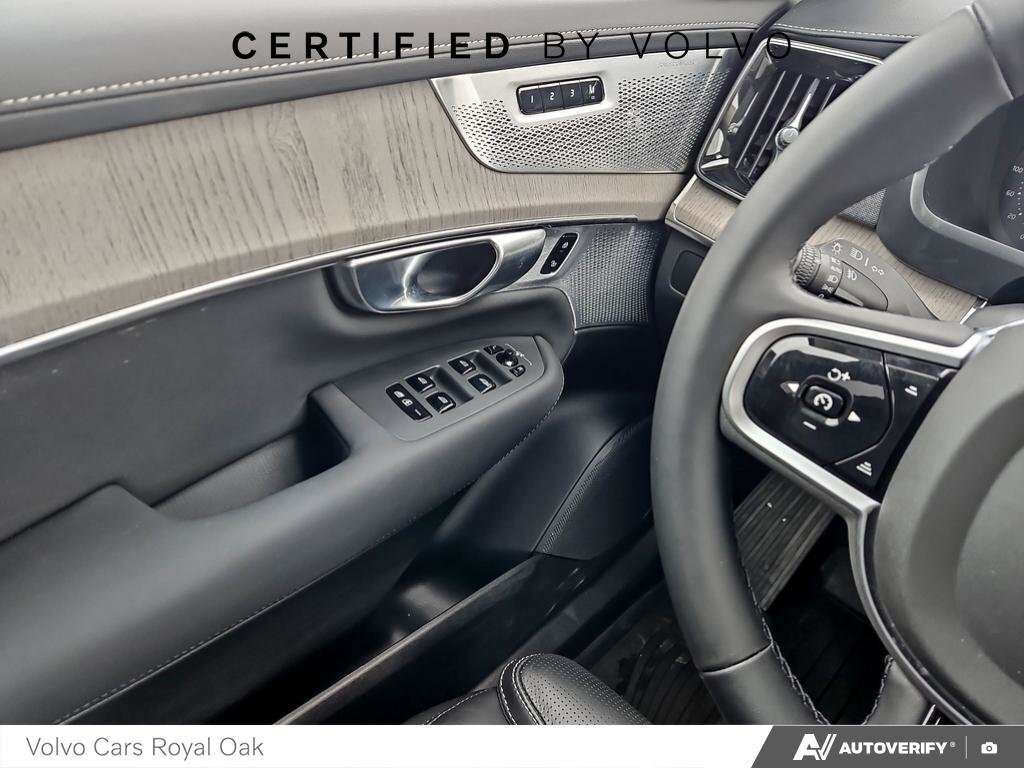 2026 Volvo XC90 Ultra Bright Theme thumb 17