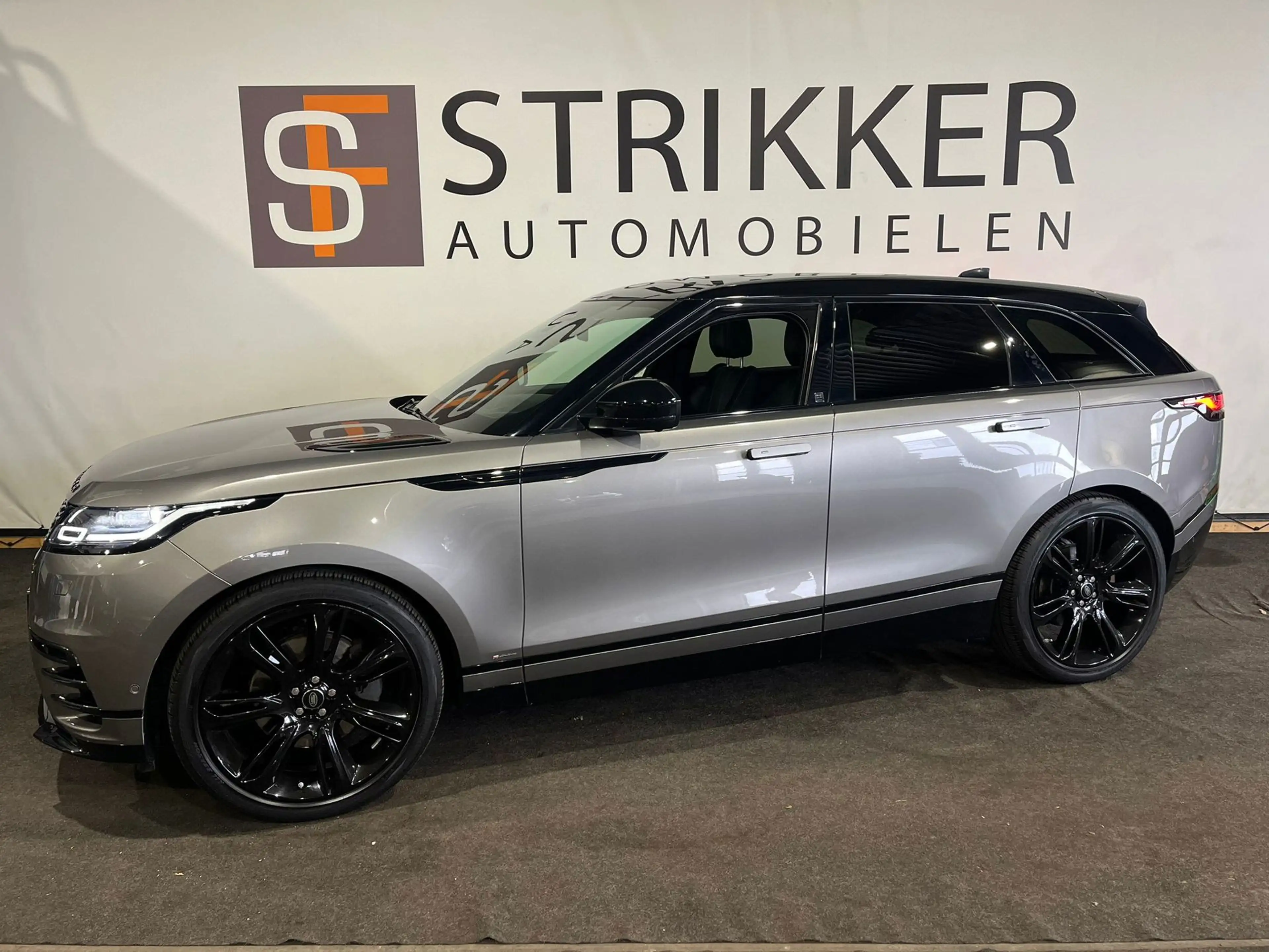 Land Rover Range Rover Velar 2.0 P300 Turbo AWD R-Dynamic HSE — photo 8