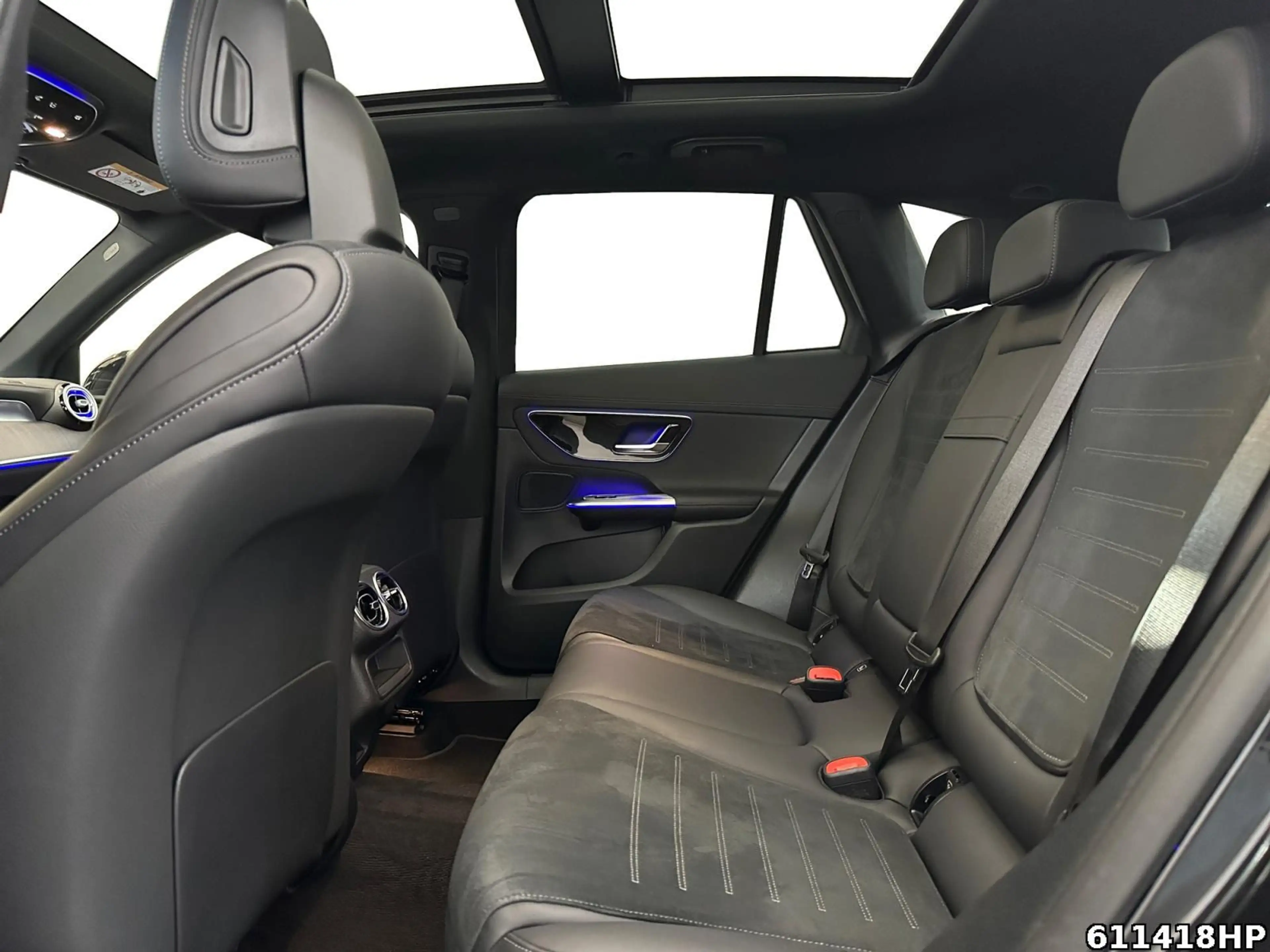 Mercedes-Benz GLC 400 e 4M AMG Pano AHK Night Distronic 360° — photo 11