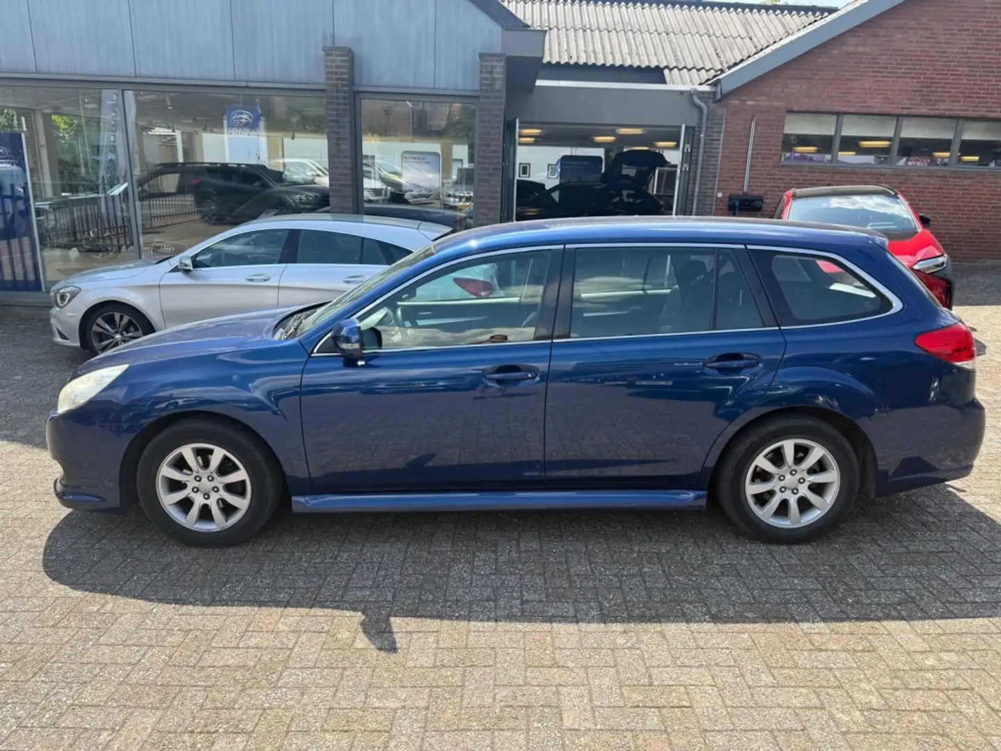 Subaru Legacy Touring Wagon 2.0i Luxury Blue - 2