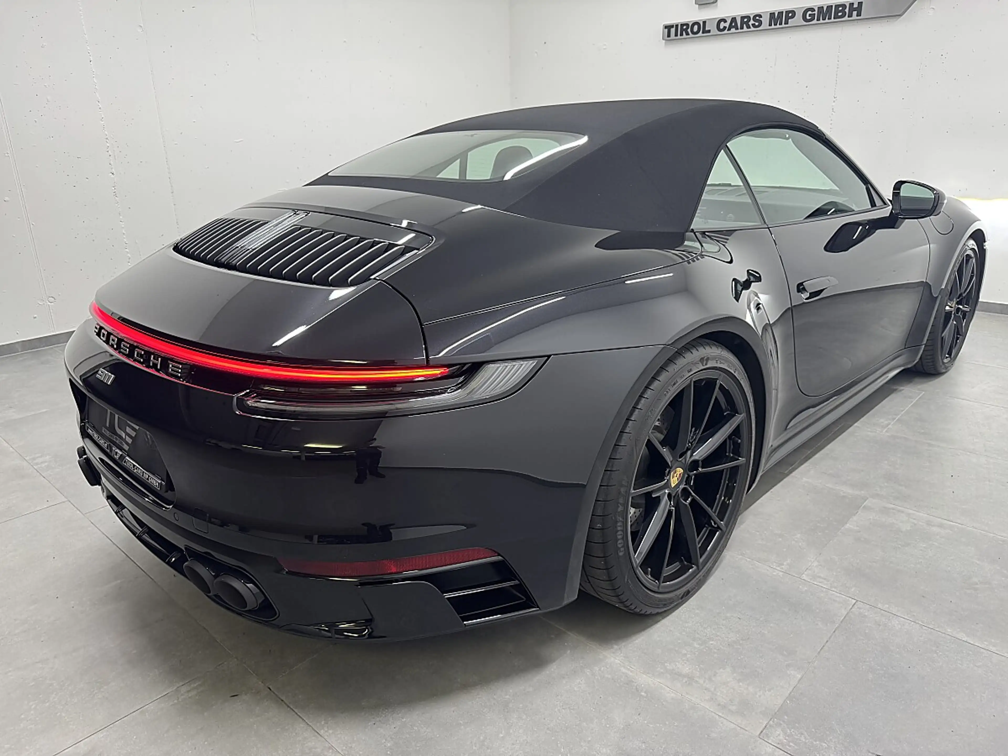 Porsche 911 Carrera 4S Cabrio PDK, Sport Design, Bose, Spor... — photo 10
