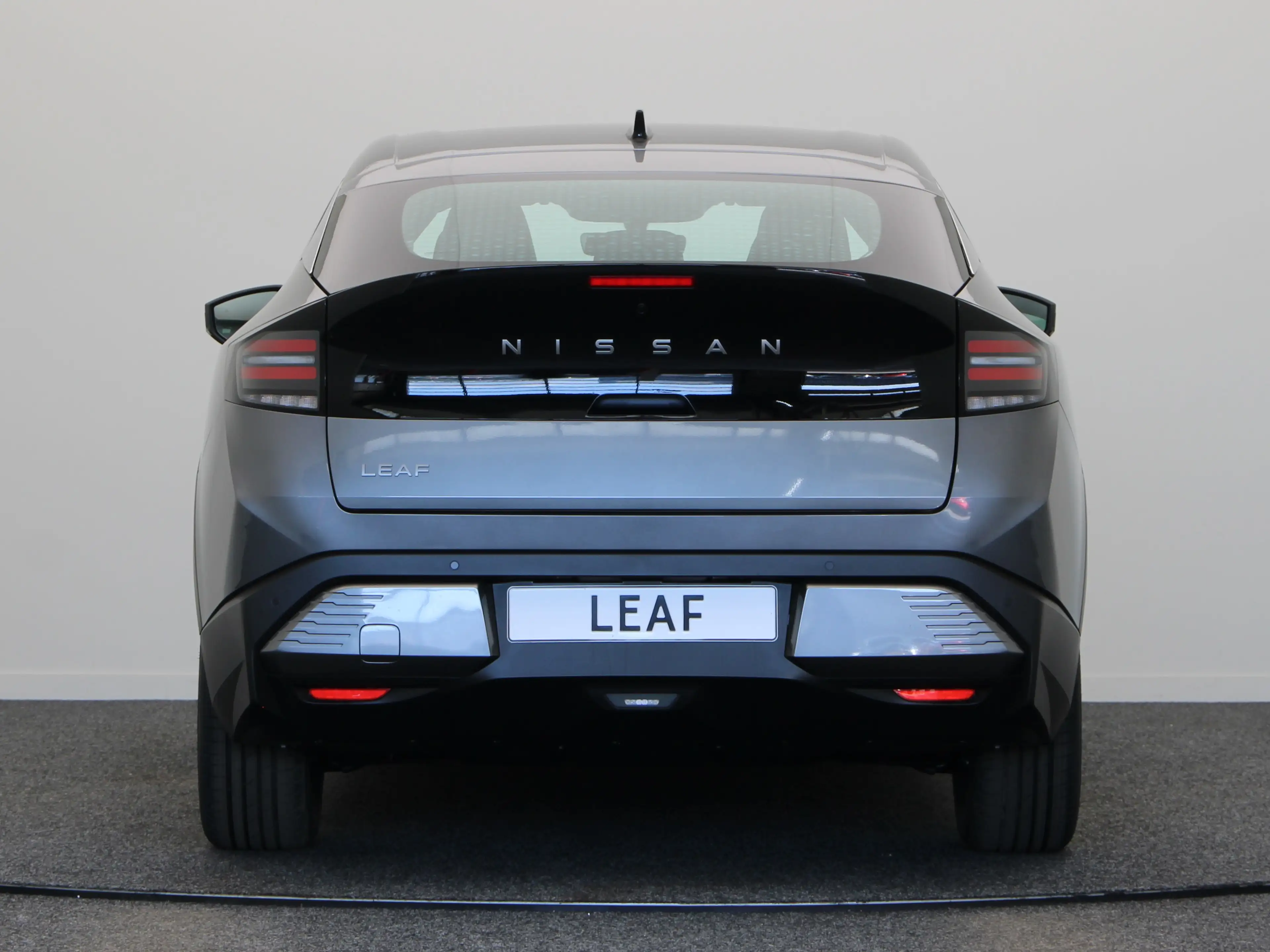 Nissan Leaf Engage Plus 75 kWh | 18" lichtmetalen velgen met d — photo 7