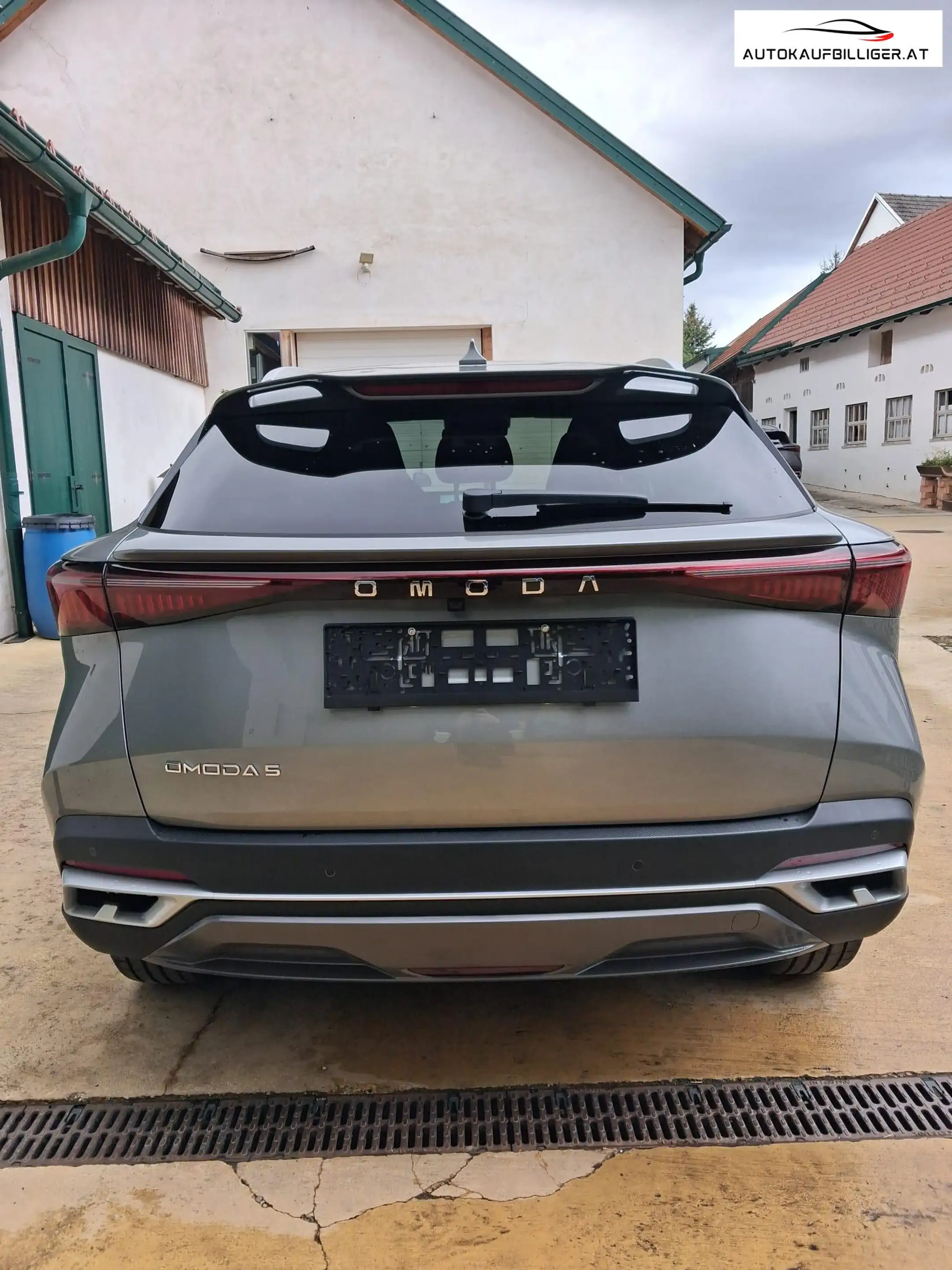 Omoda 5 Hybrid SHS Premium-Line *in Anlieferung* — photo 5