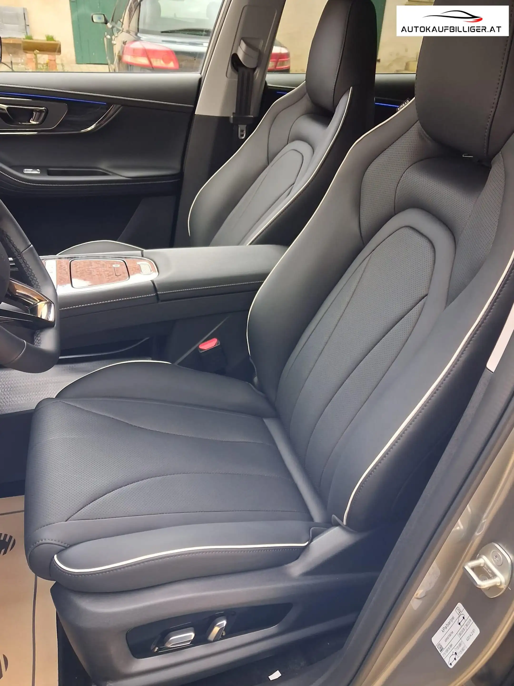 Omoda 5 Hybrid SHS Premium-Line *in Anlieferung* — photo 10