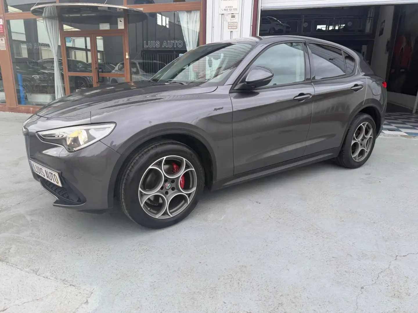 Alfa Romeo Stelvio 2.2 Sprint AWD 190 Aut. Gris - 1