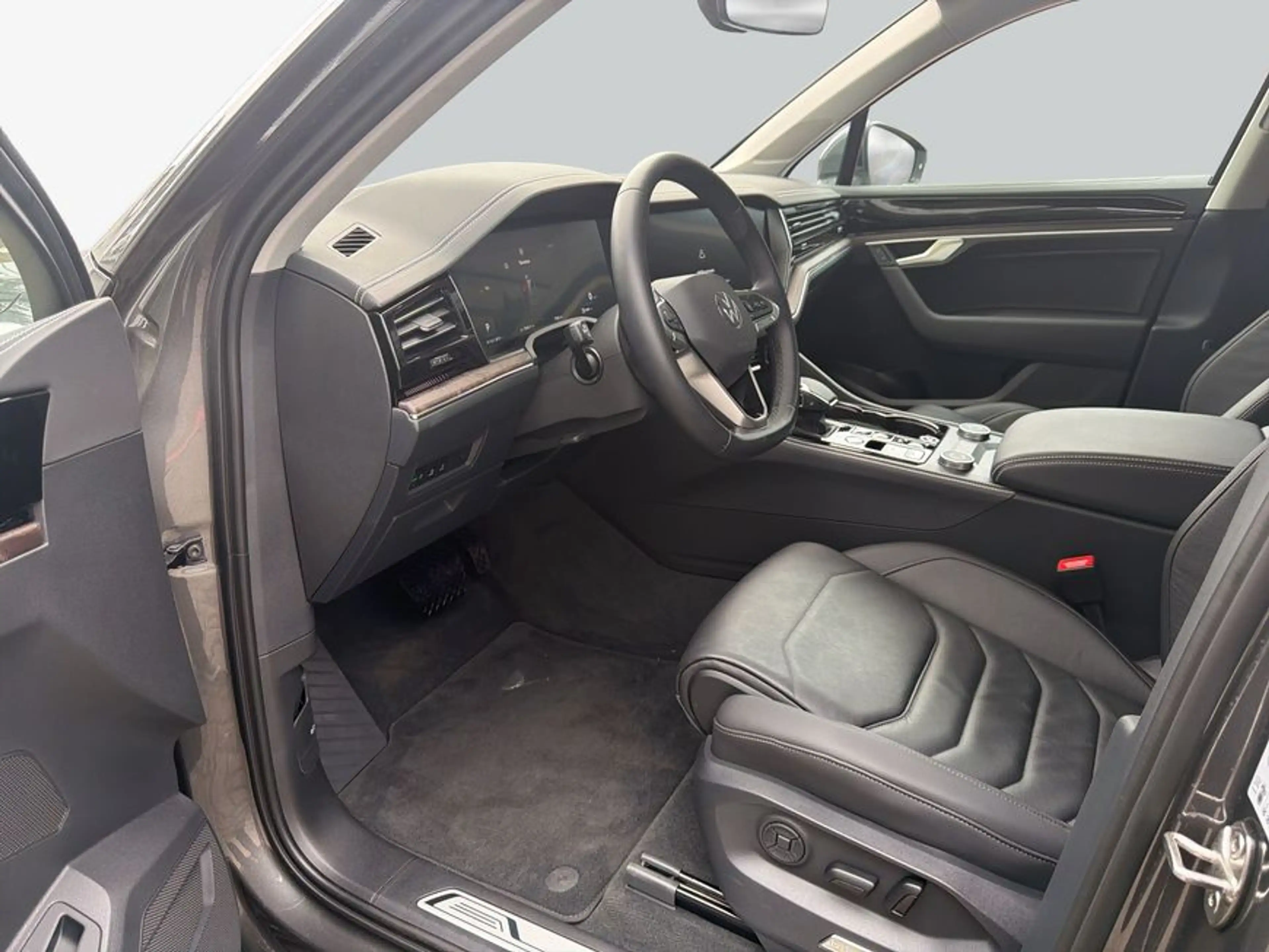 Volkswagen Touareg 3.0 TDI Tip. Elegance AHK/IQ.Drive/Leder — photo 9