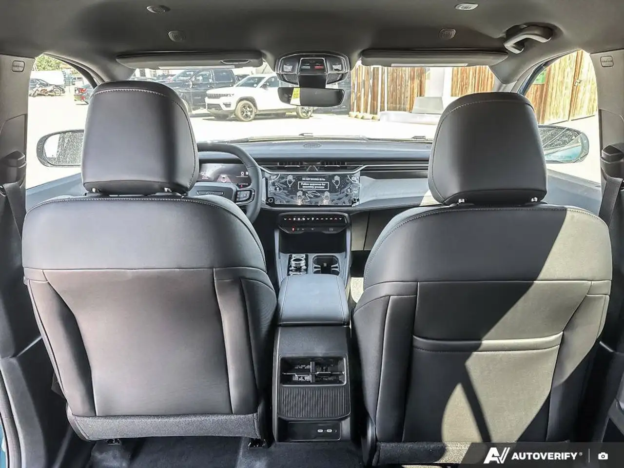 Jeep Cherokee photo Jeep Cherokee