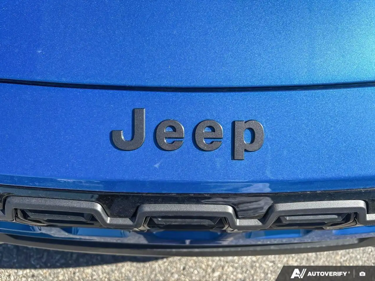 Jeep Cherokee photo Jeep Cherokee