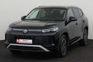 LIFE 30Y 1.5 e-TSI DSG MHEV + 7PL. + CARPLAY + CAM