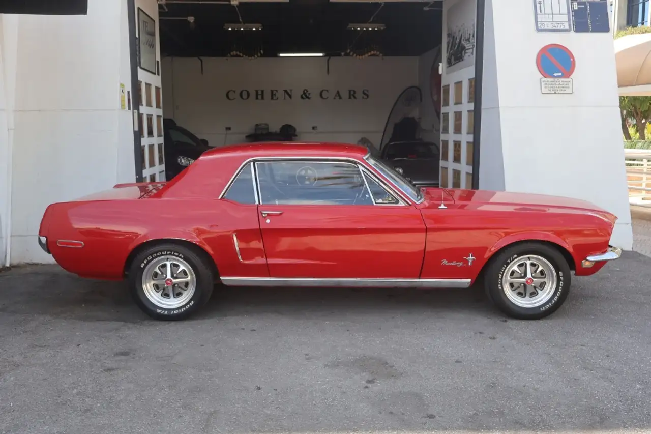 Ford Mustang Aut., foto 4
