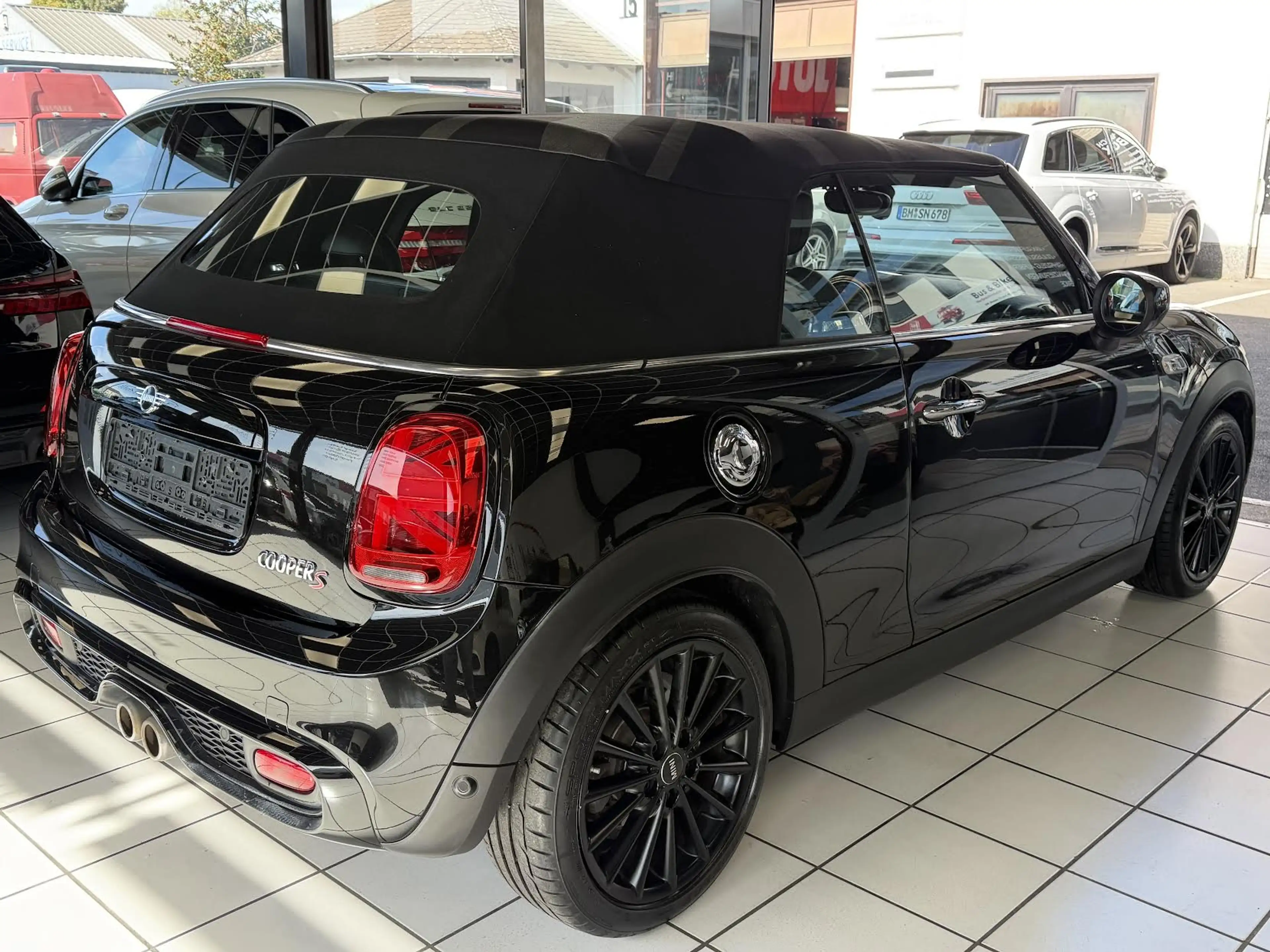 MINI Cooper S Cabrio Cooper S°NAVI°LED°PDC°BLUETOOTH°ALLBLACK° — photo 6
