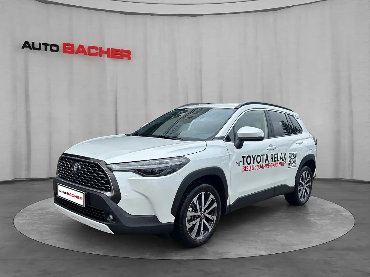 Toyota Corolla Cross 2,0 Hybrid Active Drive 2WD Weiß - 1
