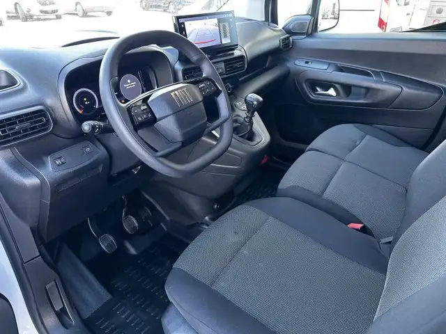 Fiat Doblo view 8