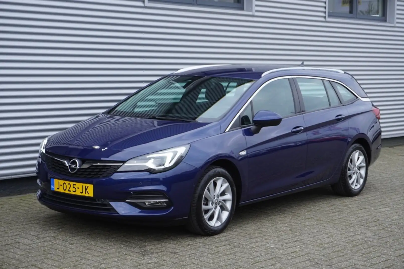Opel Astra Sports Tourer 1.2 Turbo Elegance / Camera / AGR / Bleu - 2