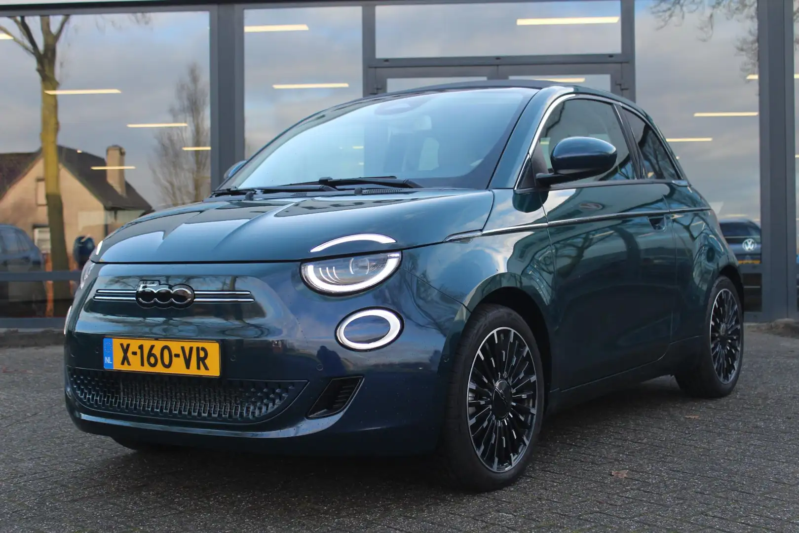 Fiat 500e CABRIO La Prima 42 kWh Cabrio Groen - 2
