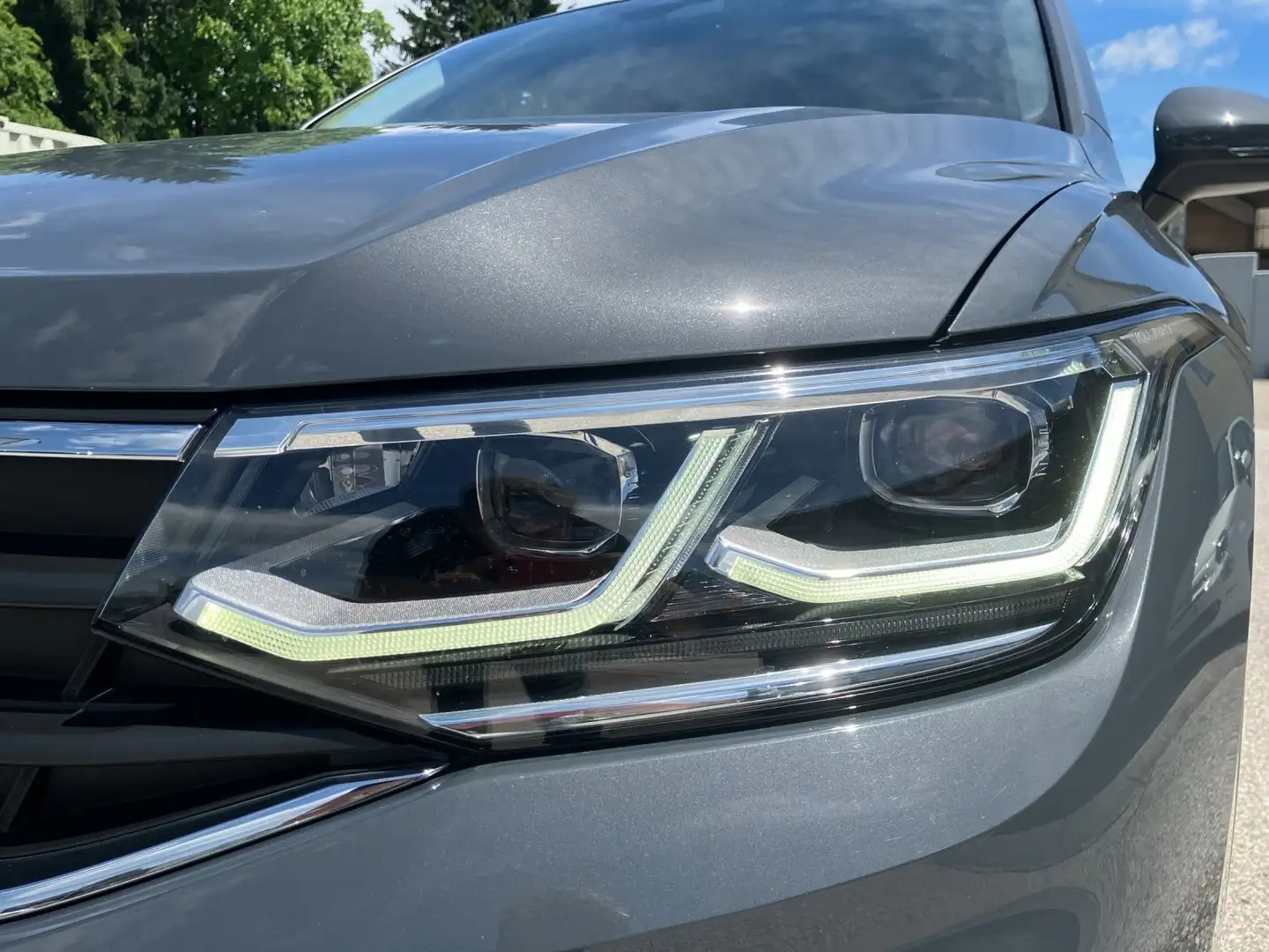 Volkswagen Tiguan Life TSI ACT Grau - 2