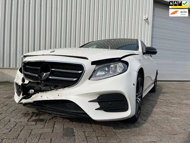 Mercedes-Benz E 200 Front Schade - Start Niet - BPM