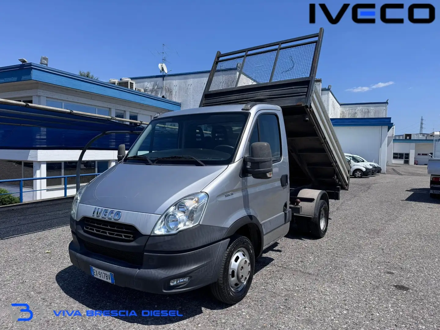 Iveco Daily 35C13 ribaltabile trilaterale Grigio - 1