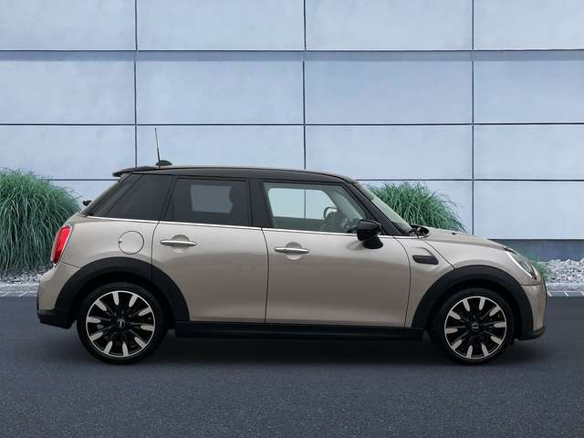 MINI Cooper 5-Türer DAB LED RFK Navi Komfortzg. Shz