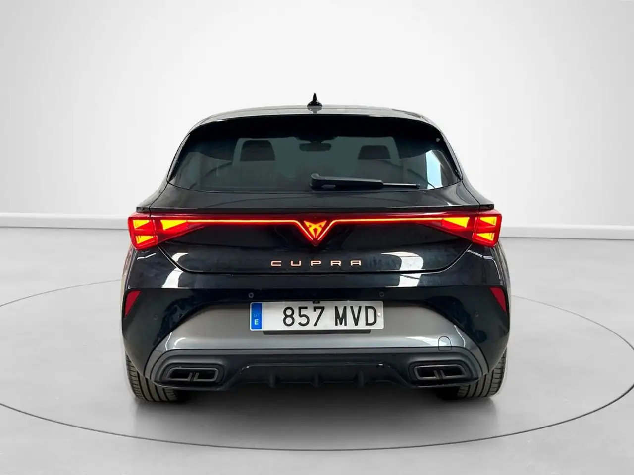 2024 CUPRA Leon 1.5 eTSI 110 DSG, photograph 4