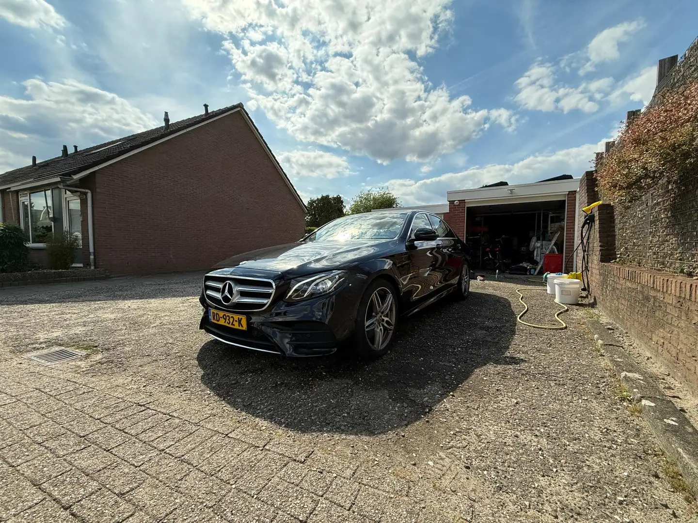 Mercedes-Benz E 200 Limousine Business Solution Zwart - 1