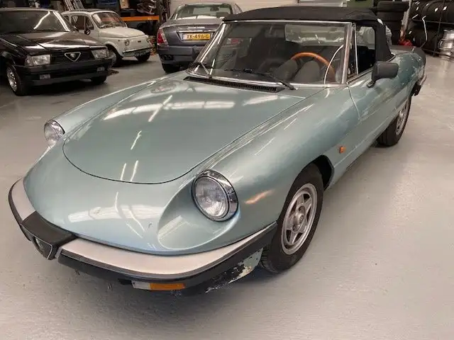 Alfa Romeo Spider 2.0