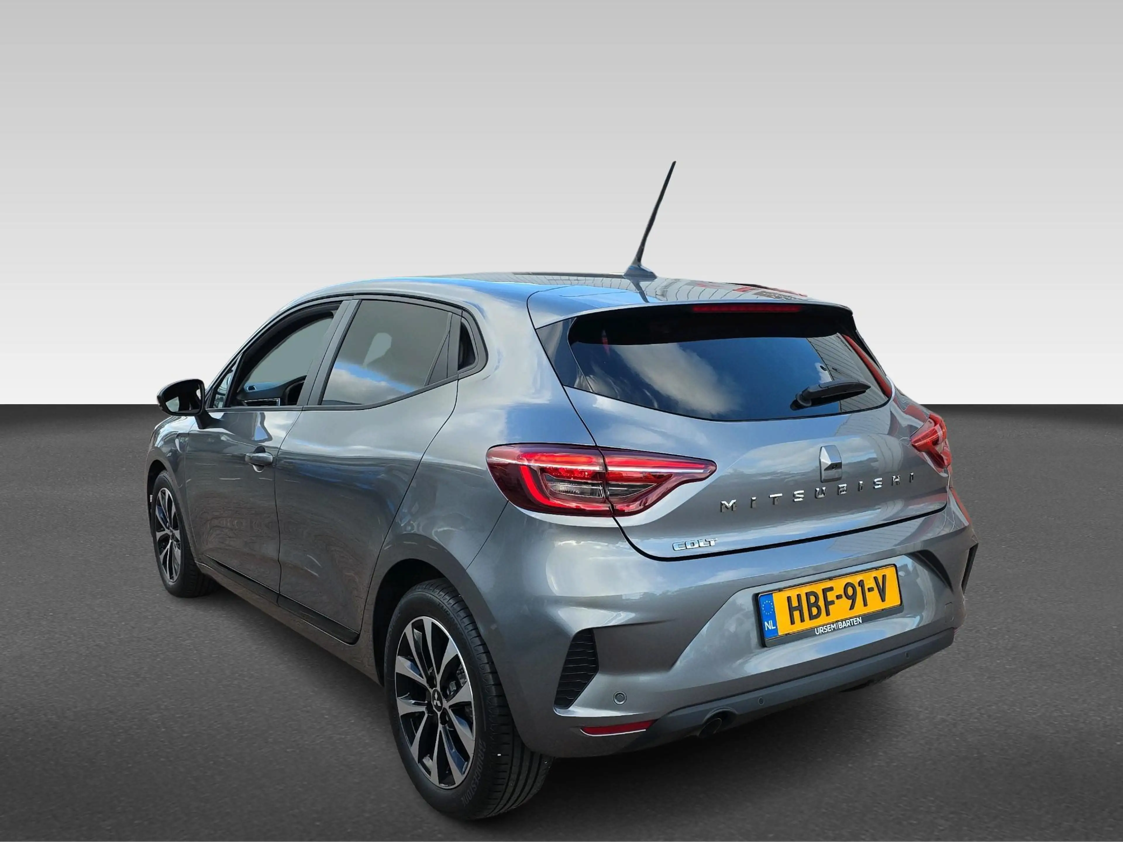 Mitsubishi Colt 1.0T MT Intense — photo 3