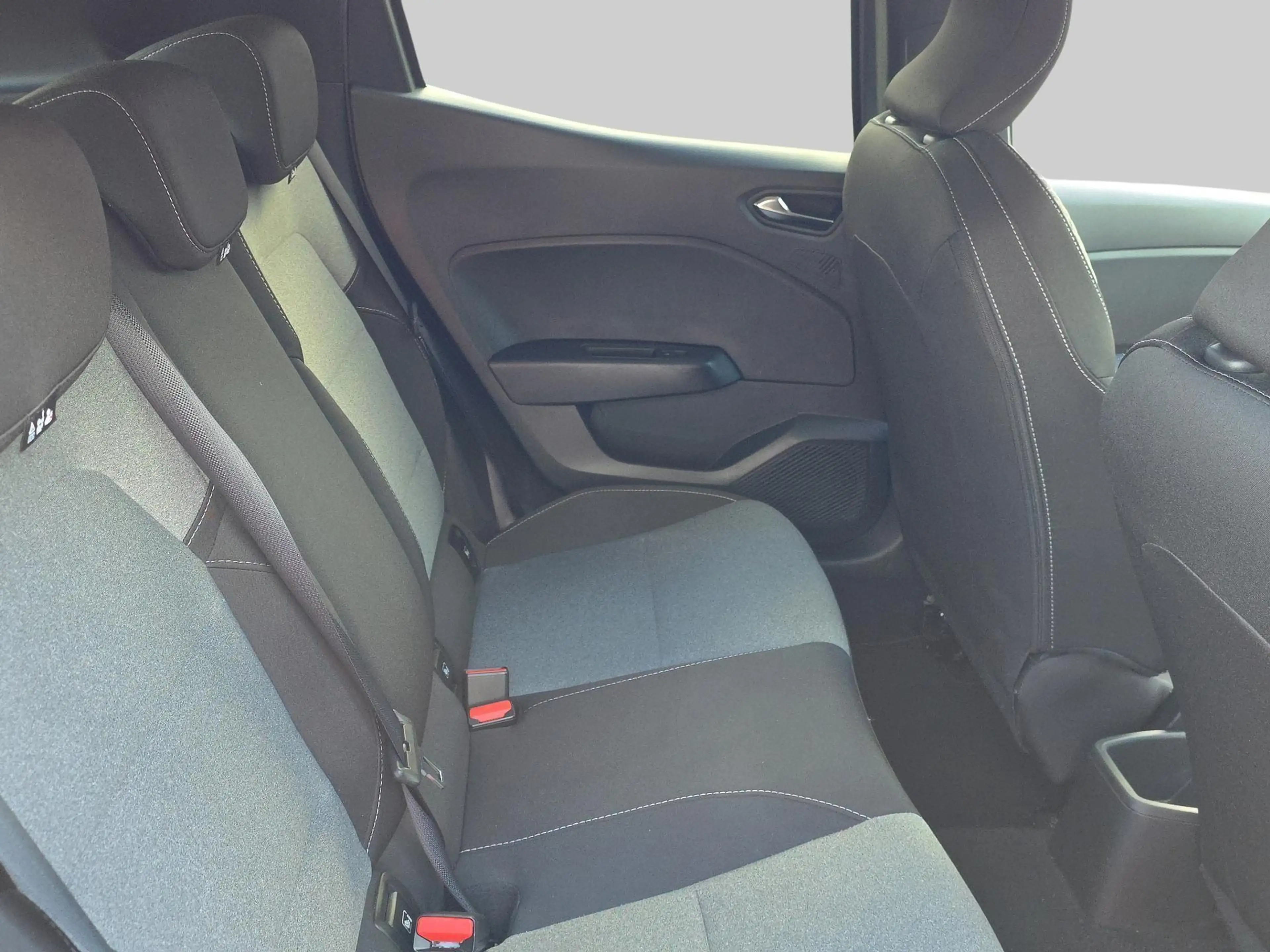 Mitsubishi Colt 1.0T MT Intense — photo 14